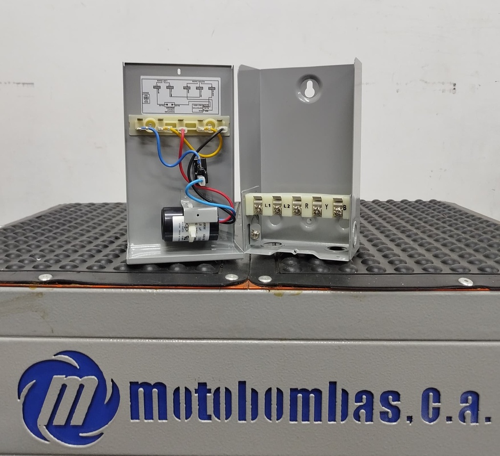CAJA ARRANCADORA MOTAQUA MF SERIE MTS MOD. MCB2005  0,50HP 1PH/230V