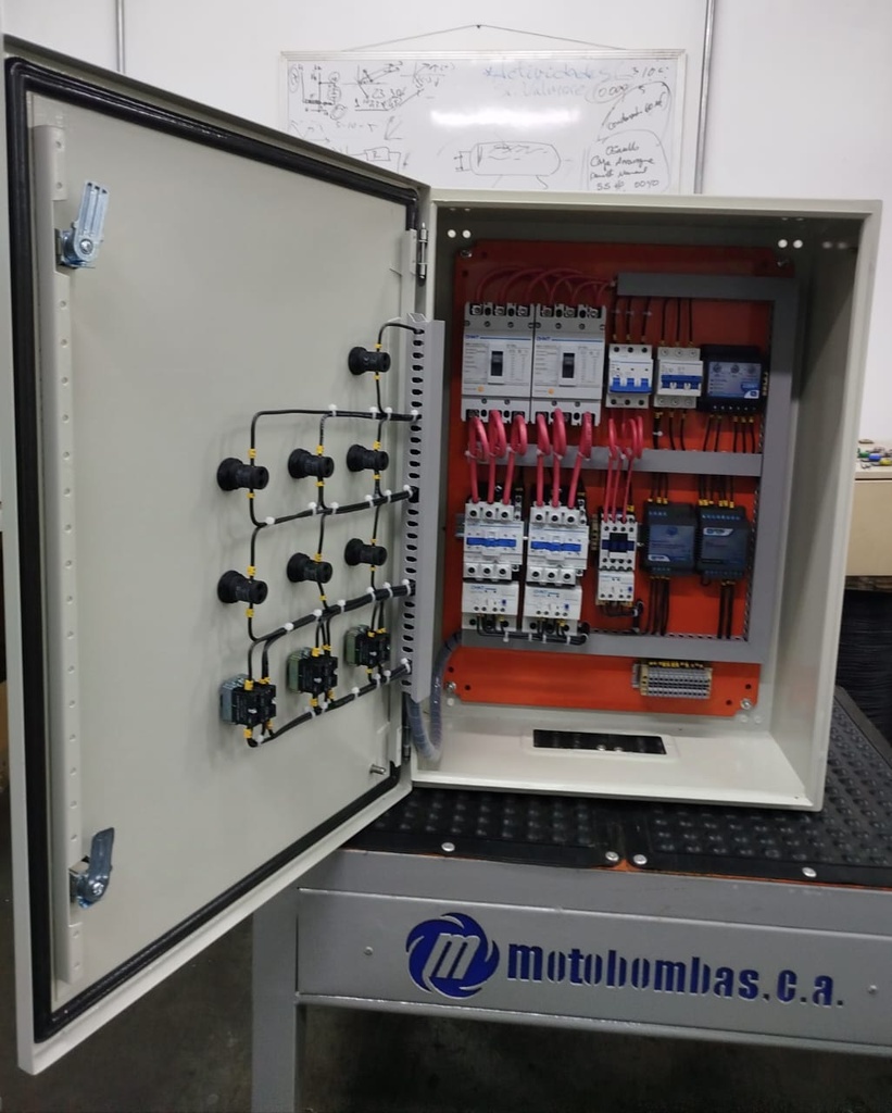 TABLERO DE CONTROL Y POTENCIA TF   P/ SIST. HIDRONEUM DOS BOMBAS CENTRIFUGAS SERIE MDE MOD. TMDE121300200 20,00HP 3PH/230V ALTERNADAS Y ADITIVAS DOL 